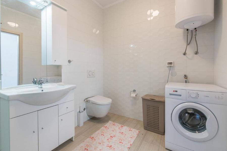 Irma Apartment Dajla Buitenkant foto